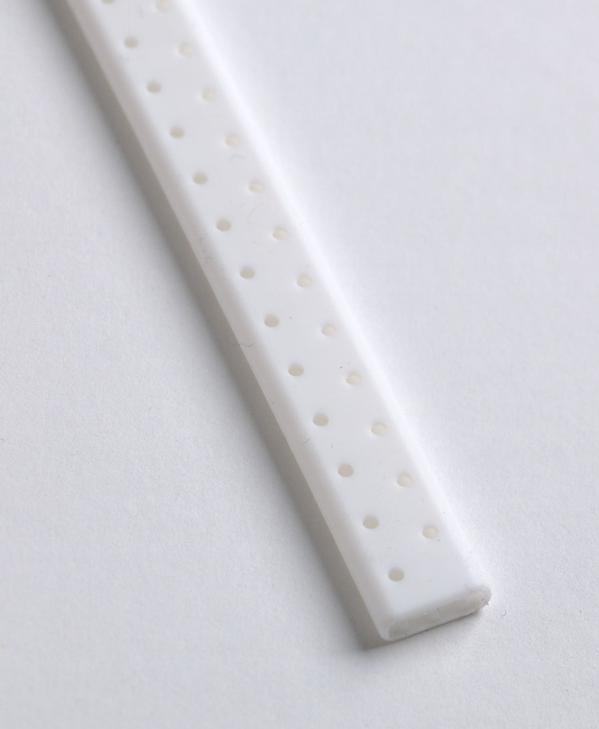 McKesson Wound Drain Tube, Flat Hubless Fully Perforated, 10 Fr, White, Silicone, Sterile - 360007 - LL Medico