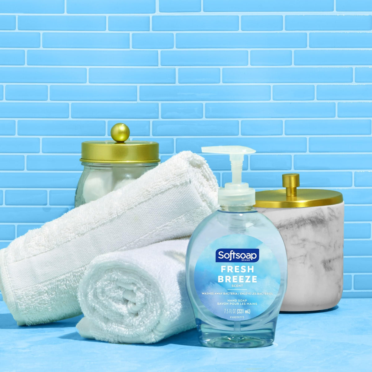 Softsoap Fresh Breeze Scent Liquid Hand Soap Pump Bottle, 7.5 fl oz