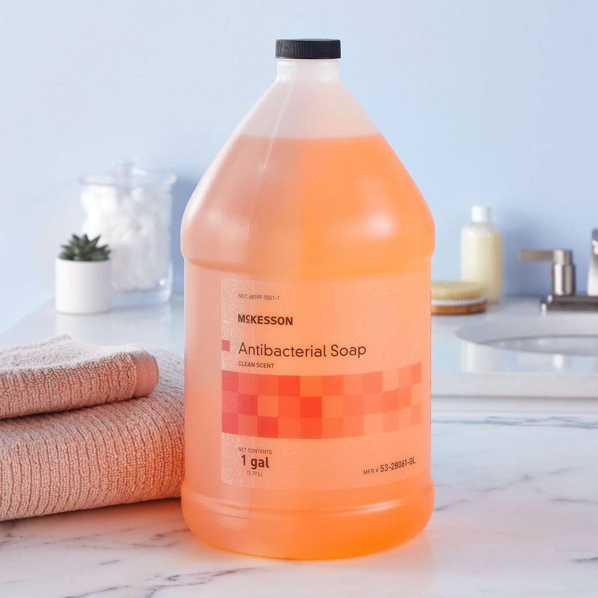 McKesson Antibacterial Soap Liquid, Clean Scent, 1 gal
