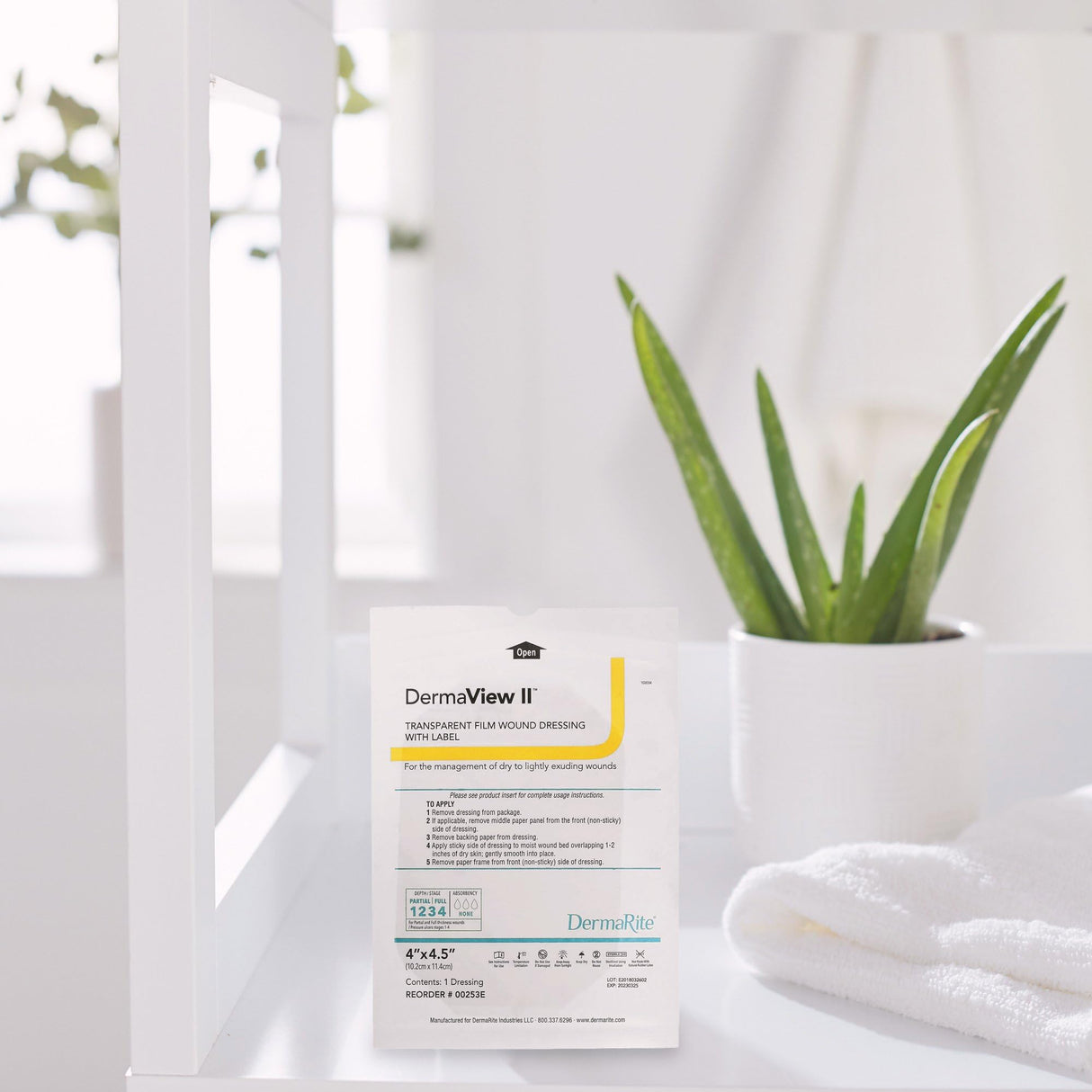 DermaView II Transparent Film Dressing with Border, 4 x 4.5 Inch