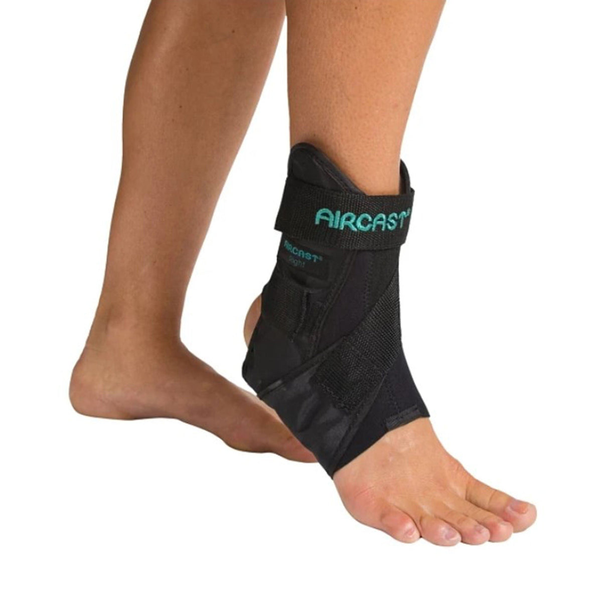 DJO Aircast AirSport Ankle Support with Hook and Loop Closure, Left - 02MSL-Single - LL Medico